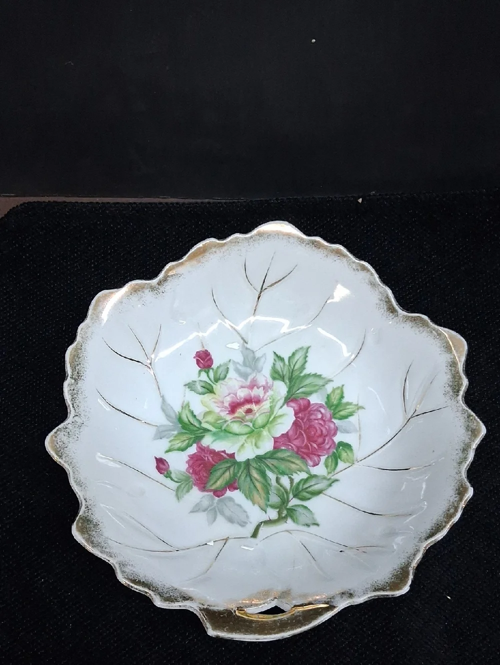 3-pc vintage‎ porcelain from Japan featuring a bowl, trinket dish, bone dish.